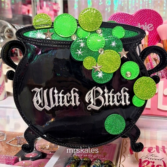 Dolls Kill Handbags - Trickz N' Treatz Cauldron Crossbody Bag